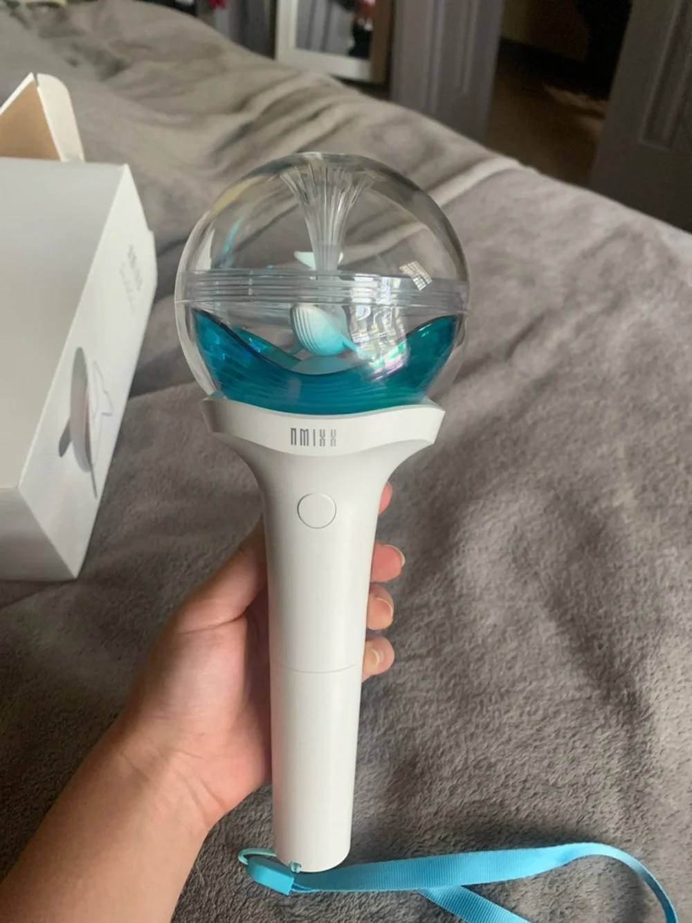 White and Teal Lightstick - (Blue)